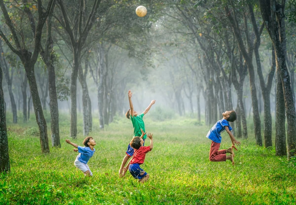 kids_playing